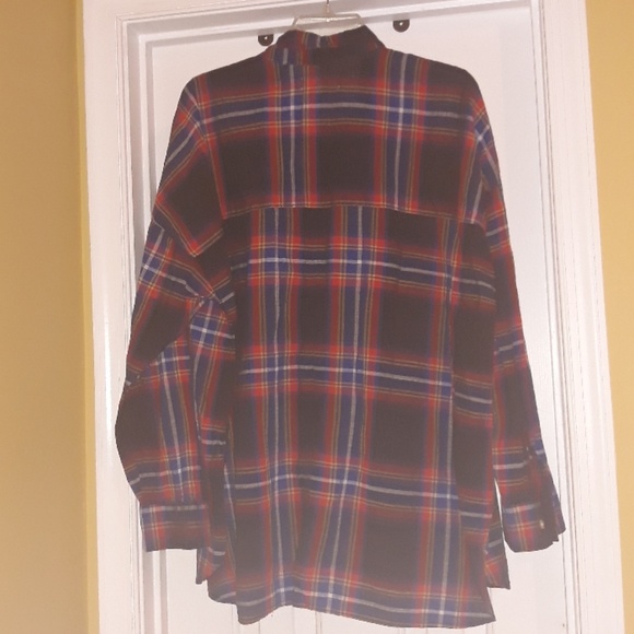 Old Navy Plaid "Boyfriend fit" Blouse - Picture 3 of 5